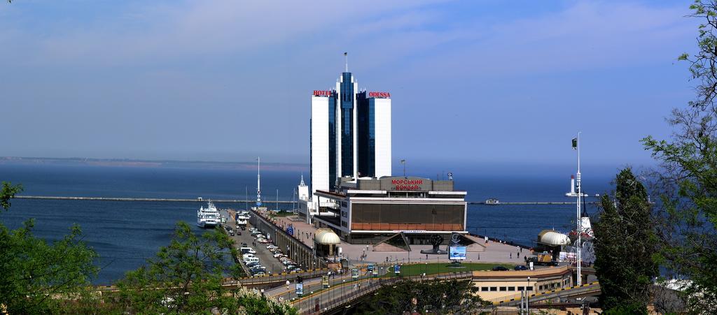 Shestaya Zhemchuzhina Odessa Exterior foto